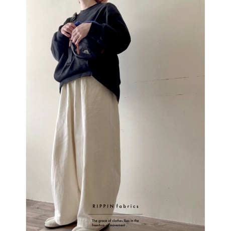 ルーズシルエットパンツ