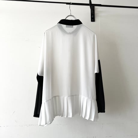 Bi-color Back Pleats Blouse