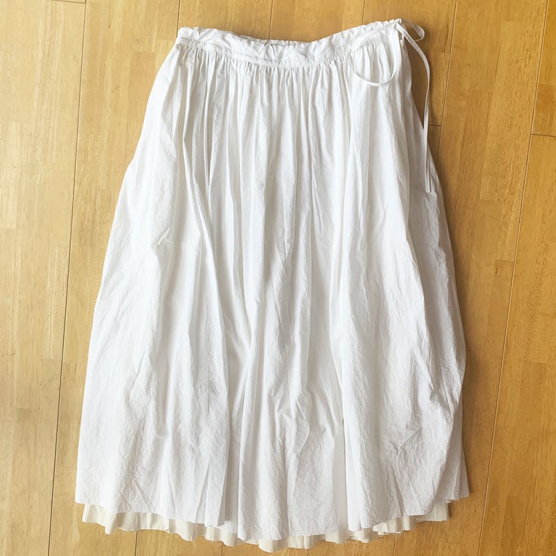 タイプライターギャザースカート＜19112A-SK＞ | white shirt, scale &