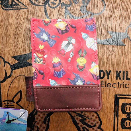 【USA直輸入】DISNEY　ヴィランズ　香水ボトル　アイコン　カードホルダー　パスケース　カードケース　ディズニー　villains