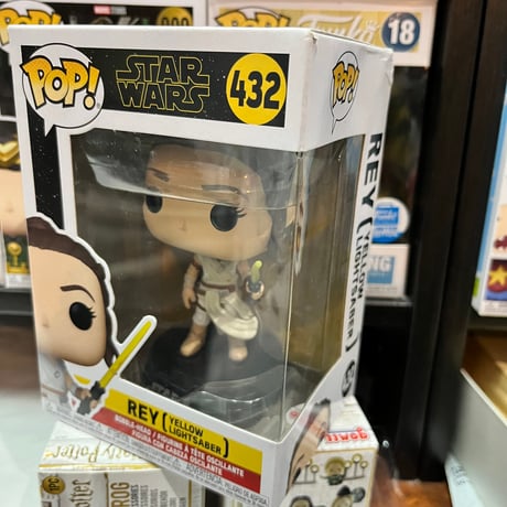 【USA直輸入】POP!　STAR WARS　ep9　レイ　イエローライトセイバー　432　フィギュア　ファンコ　ディズニー 　スターウォーズ　ジェダイ　スカイウォーカーの夜明け