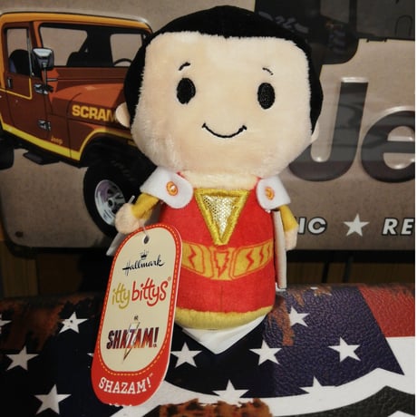 【USA直輸入】DCコミックス　Shazam!　シャザム!　ぬいぐるみ　ittybittys　約10ｃｍ　hallmark　シャザム　ビリー　ザッカリー・リーヴァイ　DC