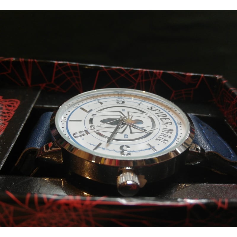 【美品】SPIDER-MAN 2　手巻き時計 　オリジナルボックス付　限定品 美品】SPIDER-MAN 2 手巻き時計 オリジナルボックス付 限定品