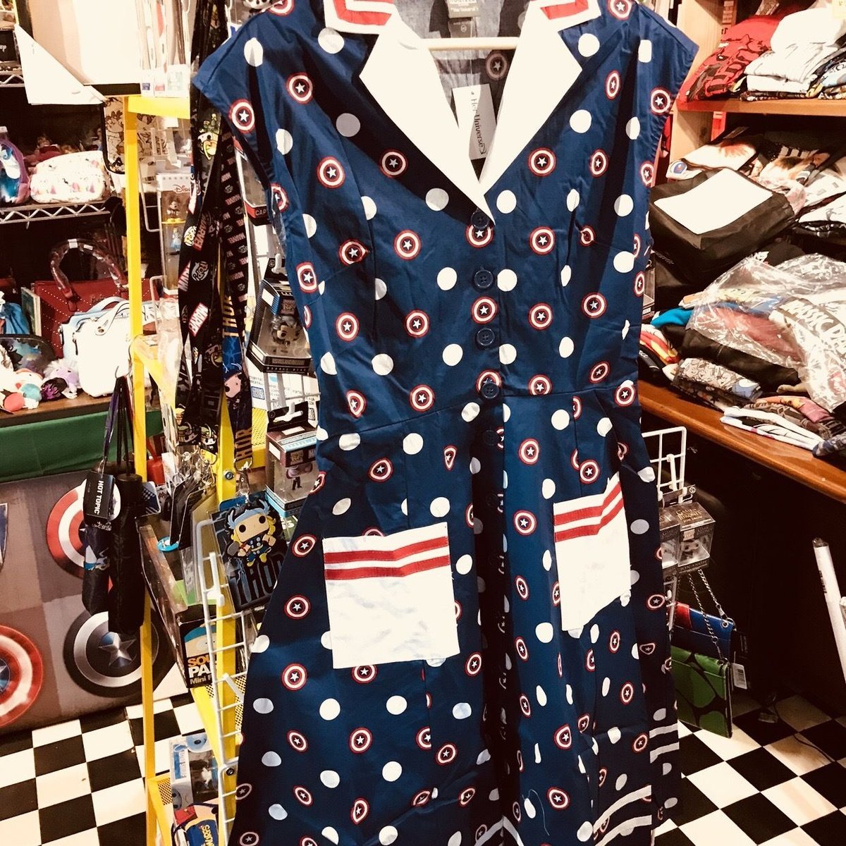 【picone×marvel】Teddybearワンピース 【マルベル】 fit=scale-down,w=1200