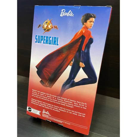 【USA直輸入】barbie　スーパーガール　バービー　DCコミックス　FLASH　フラッシュ　人形　ドール　バービーシグネチャー　サッシャ　カジェ　エズラ　ミラー