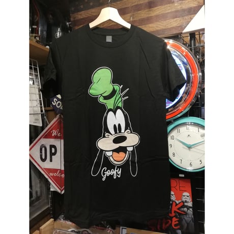 【USA直輸入】DISNEY 　グーフィー　ビッグフェイス Ｔシャツ　黒地　Ｓサイズ　ディズニー　 Goofy　グーフィ