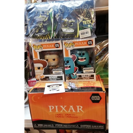 【USA直輸入】PIXAR　FUNKO　ハロウィーン　エクスクルーシブ ボックス　POP！　フィギュア　ポップ ＆ Tシャツ ＆ ピンズ ＆ シール　モンスターズインク　トイストーリー　ディズニー