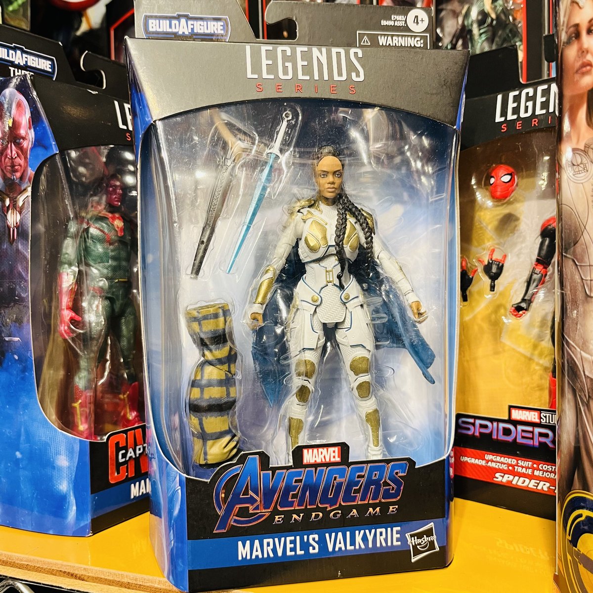 【USA直輸入】MARVEL　マーベル レジェンド シリーズ　ヴァルキリー　アクションフィギュア　6インチ Legends Series　 アベンジャーズ　エンドゲーム　Valkyrie　アズガルド