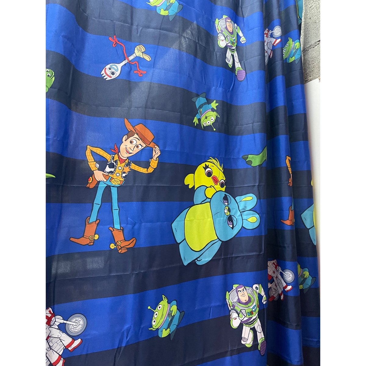 USA直輸入】DISNEY PIXAR トイストーリー 4 カーテン 子供部屋