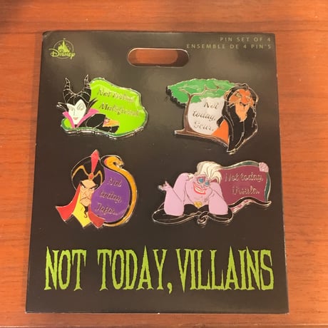 【USA直輸入】Disney　ヴィランズ　ピンバッチ　4点　セット 　ディズニー　　PIN　ピン　バッジ　VILLAINS　アースラ　ジャファー　スカー　マレフィセント