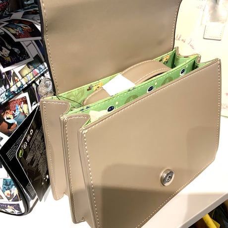 【USA直輸入】DISNEY　ショルダーバッグ　ディズニー　ピクサー　PIXAR　ウォーリー　WALL-E　イブ　EVE 　ラウンジフライ　 Loungefly　肩掛け バッグ