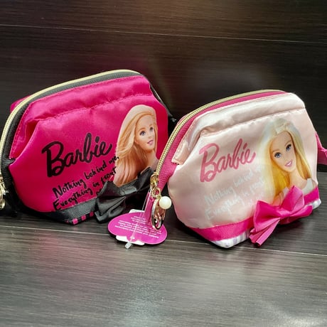 バービー Barbie　メイク ポーチ　二種類　フューシャピンク　ライトピンク　ドール　人形　コスメ