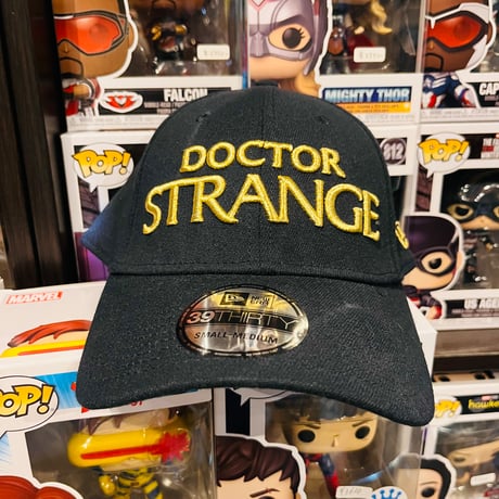 【USA直輸入】MARVEL　ドクターストレンジ　ロゴ　キャップ 39Thirty Fitted　ニューエラ　NEWERA　ベースボールキャップ　帽子　マーベル　サンクタム　カンバーバッチ　アガモット