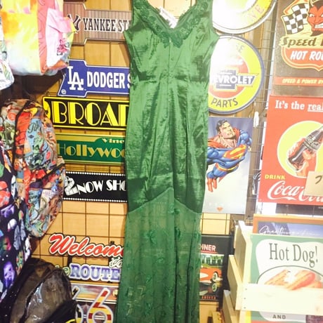 【USA直輸入】DCコミックス　ポイズンアイビー　フォーマル　ドレス　正規品　DRESS　バットマン