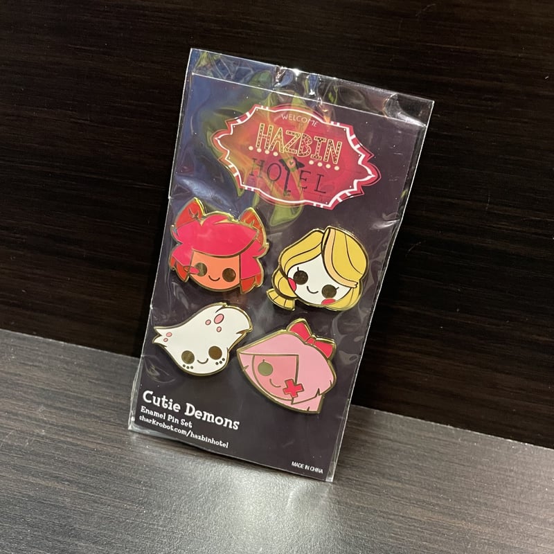 ハズビンホテル HAZBINHOTEL アクリルキーホルダー 4個セット 【SALE