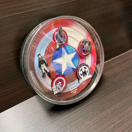 【USA直輸入】MARVEL　マーベル　キャプテンアメリカ　ピン　バッチ　5個　セット　限定品　アクセサリー  ドラマ　DISNEY　ディズニープラス  ファルコン　バッキー　限定品