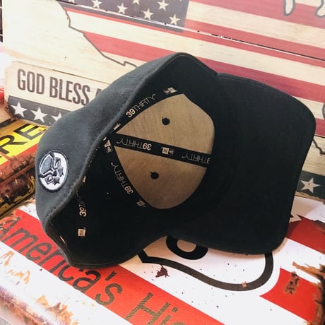 【USA直輸入】MARVEL　ワカンダ　セキュリティー　ロゴ　キャップ 39Thirty Fitted　ニューエラ　NEWERA　ベースボールキャップ　帽子　マーベル　ブラックパンサー