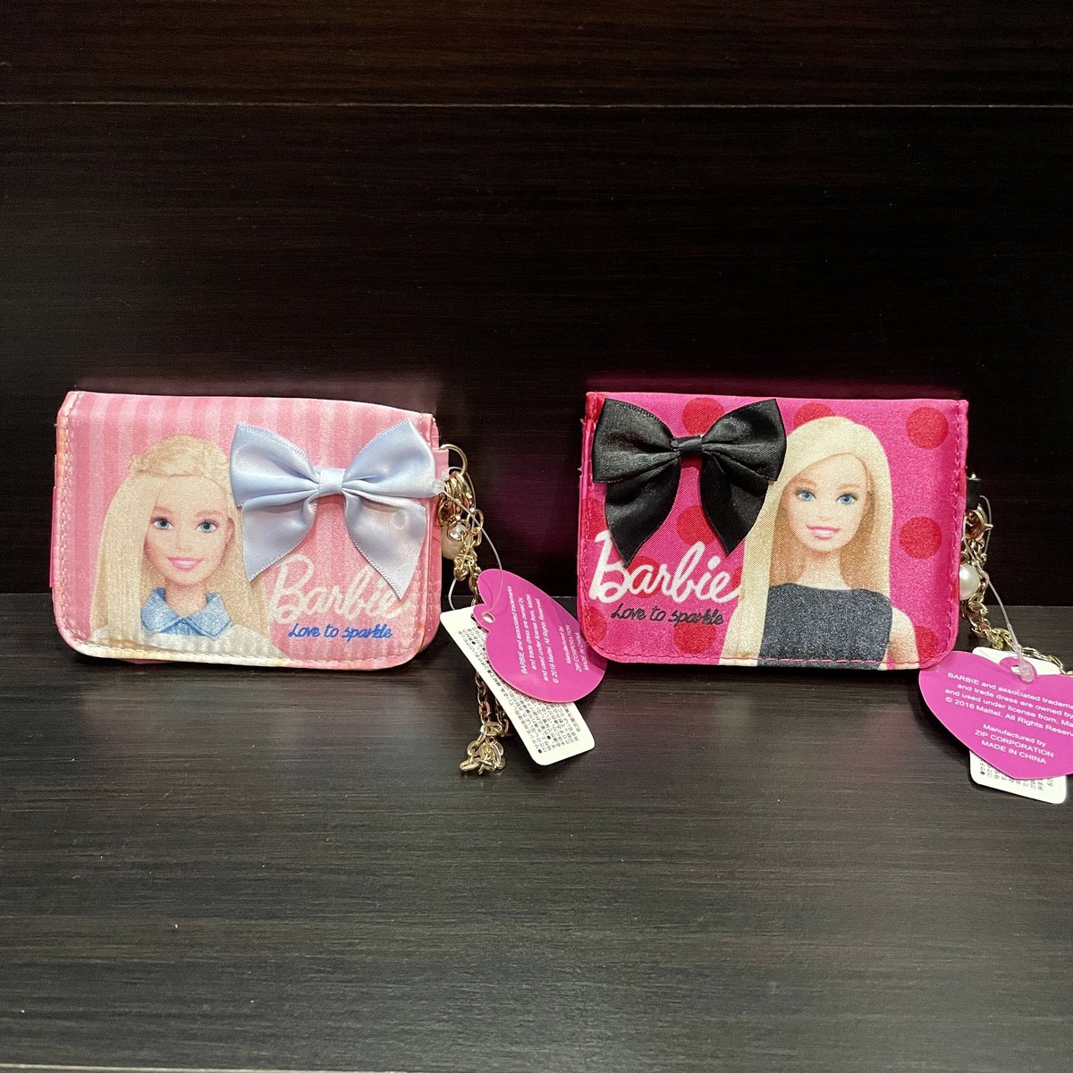 バービー Barbie　パスケース　定期　カードケース　二種類　フューシャピンク　ライトピンク　ドール　人形