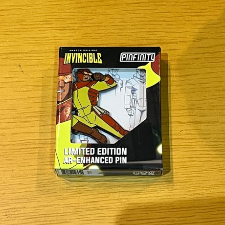 【USA直輸入】　INBINCIBLE インビンシブル　無敵のヒーロー　 レックス　ピンズ　ピン 　PIN　ピンバッヂ　バッジ　アマプラ