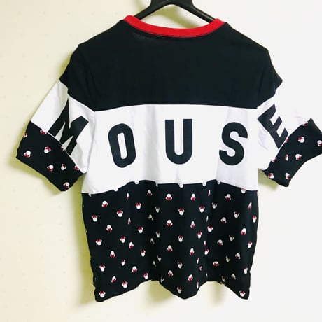 【USA直輸入】DISNEY 　ミニーマウス　 Minnie Mouse　クラップ　Ｔシャツ　ロック ＆ レトロ　総柄　アイコン　ディズニー　ミニー　ミッキーマウス