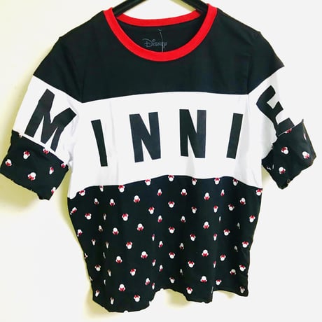 【USA直輸入】DISNEY 　ミニーマウス　 Minnie Mouse　クラップ　Ｔシャツ　ロック ＆ レトロ　総柄　アイコン　ディズニー　ミニー　ミッキーマウス