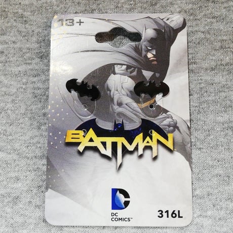 【ＵＳＡ直輸入】DCコミックス　バットマン　ロゴ　ダイカット　ピアス　黒色　アクセサリー　イヤリング　DC　ジャスティスリーグ