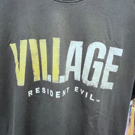 【USA直輸入】　GAME　バイオハザード　ヴィレッジ　Tシャツ　ゲーム　ホラー　バイオ　ハザード　ガンアクション　シューティング