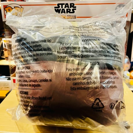 【USA直輸入】　STAR WARS　スターウォーズ　マンダロリアン　クッション 　スクイッシュマロ  Mサイズ　１２インチ　海外ドラマ　　ディズニープラス  　　グローグー　ザ　チャイルド