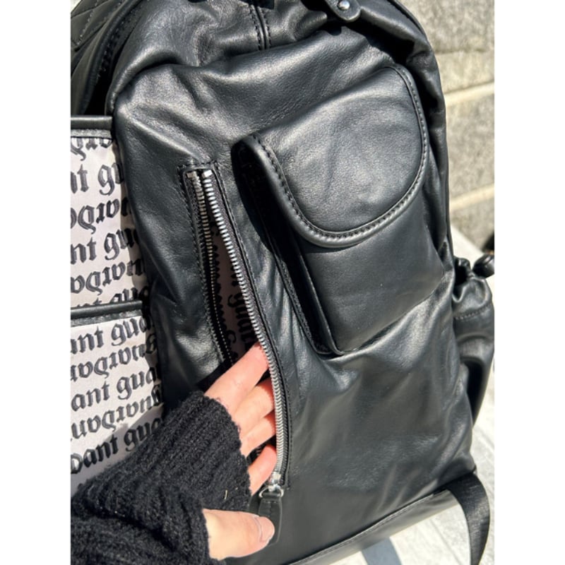 NEW> ボリューム感のあるポケット群レザーリュック BLACK NEW> ボリューム感のあるポケット群レザーリュック BLACK