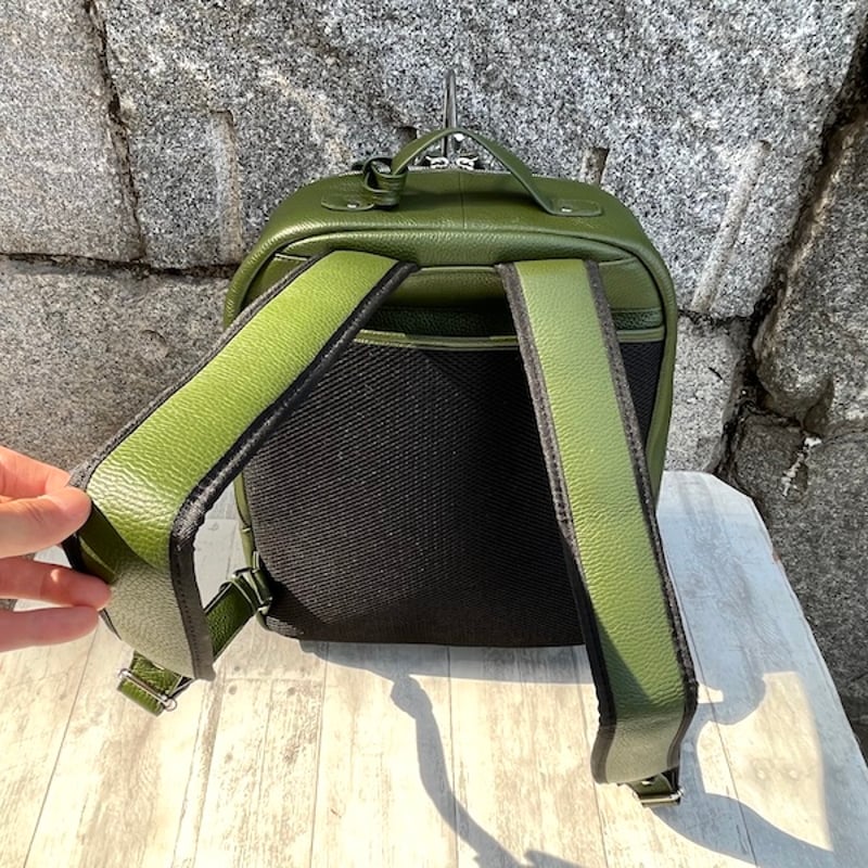 30%OFFSALE> 毎日の通勤通学にピッタリな 牛革リュック（本革
