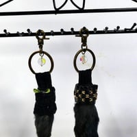 ウサギ脚のキーホルダー（黒）