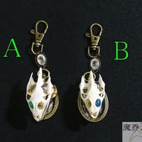 トカゲ頭骨のキーホルダー（タイのお守りプラクルアン風）A | 魔界ノ風鷹