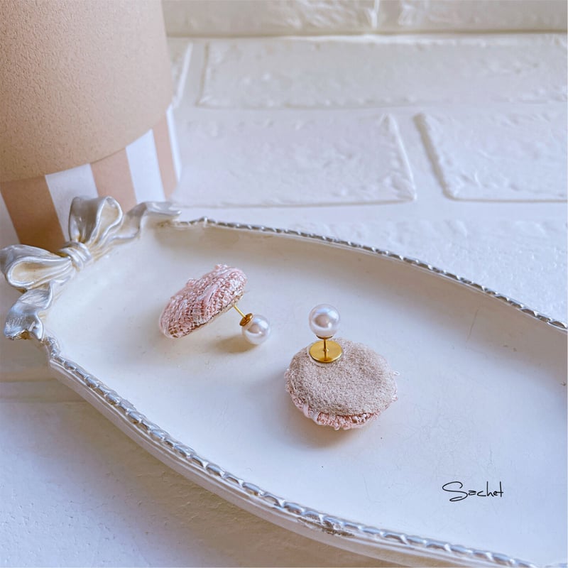 ツイードのサークルピアス | Sachet