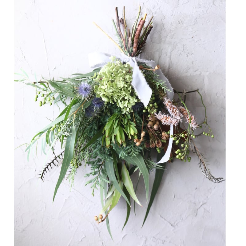 数量限定＞アナベルと木の実のスワッグ（壁掛け）小サイズ | oeuvre