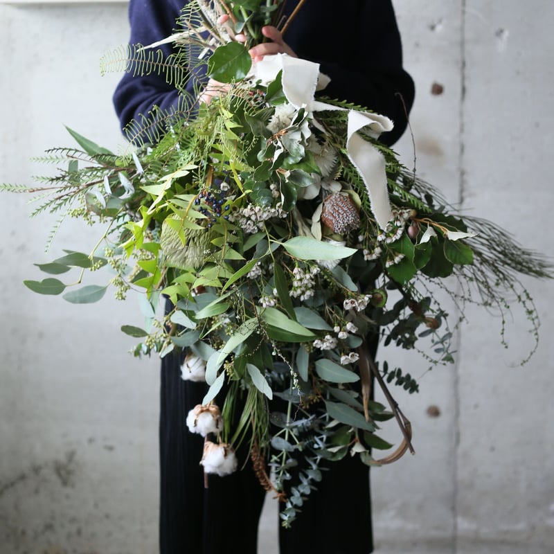 日本の草花を合わせた特大スワッグ/生花/ドライフラワー/針葉樹