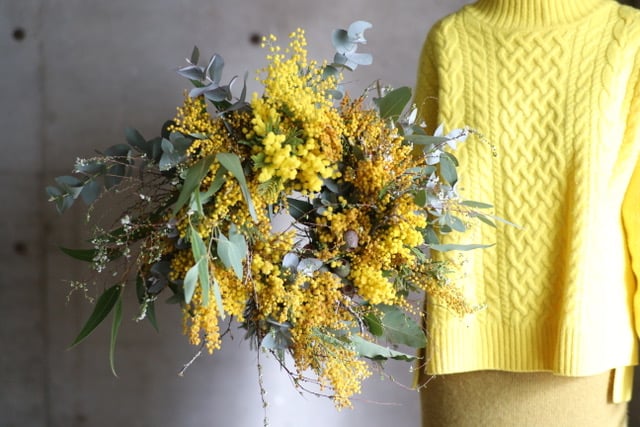 ウヴルのミモザとユーカリのリース | oeuvre