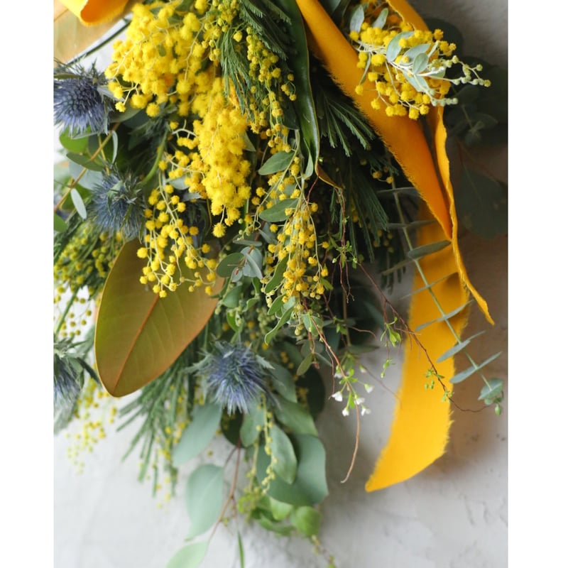 ミモザとグリーンのスワッグ（壁飾り）小サイズ | oeuvre