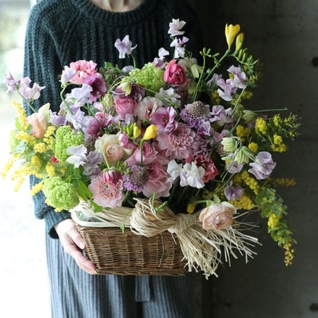 季節のお花のアレンジメント スタンダード20000