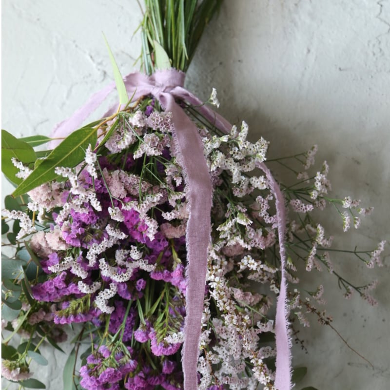 ピンクのスターチスとグリーンのスワッグ (壁飾り) 小サイズ | oeuvre