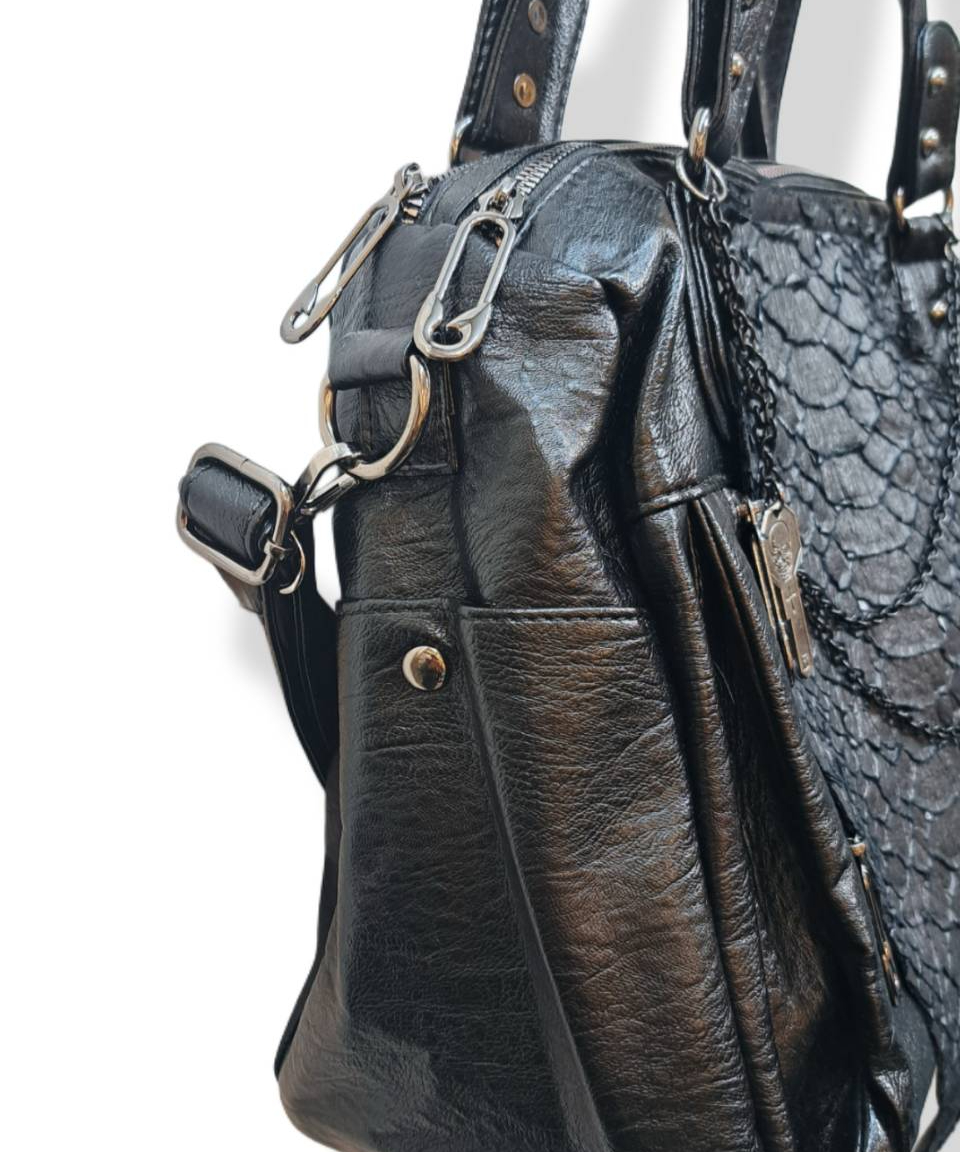 【極美品】NAOTO ナオト ピサック 38 h.NAOTO/エイチ・ナオト dragon leather shoulder bag | A