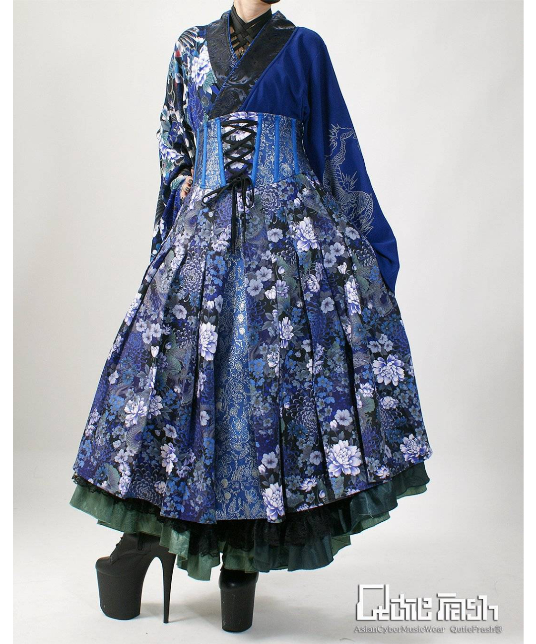 Qutie Frash 和柄袴コルセット キューティーフラッシュ