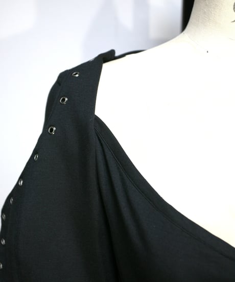 PRESENCE！/プレゼンス　261A115C　編み上げ布が付いたロングＴシャツ