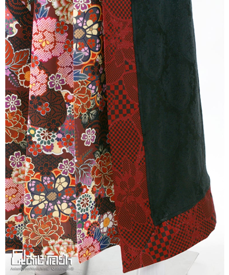 QutieFrash 菊和柄スカート赤系 - ひざ丈スカート