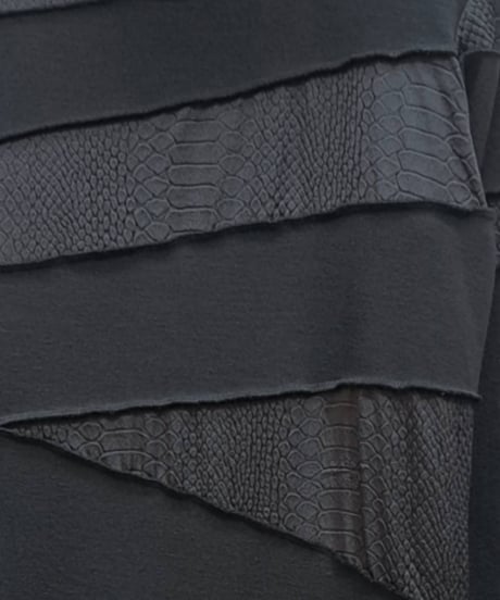 h.NAOTO/エイチ・ナオト　volume neck ZIP dress