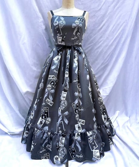 Perla nell' ostrica　Tipsy Ribbon Jumper Skirt（Gray）Lサイズ