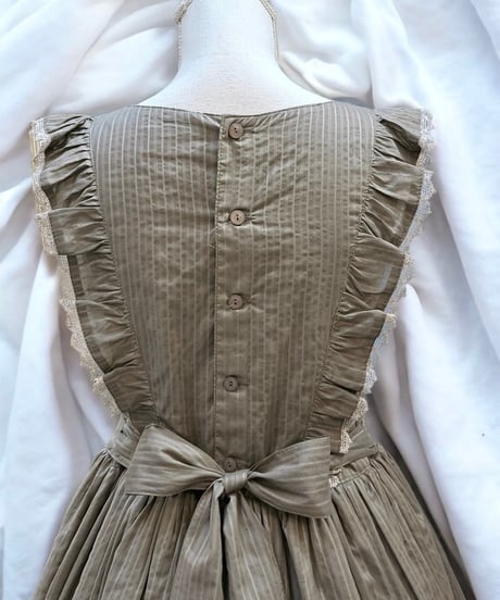 Perla nell' ostrica　トーションレース付きノースリーブワンピース（チャコール）◆ SALE ◆
