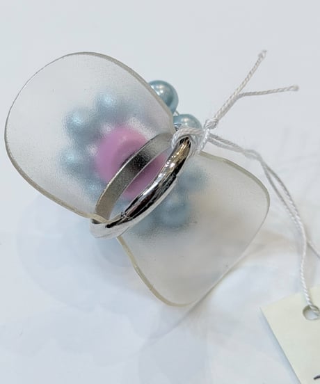 kaus/カウス　flowerリング(ラベンダー×水色)