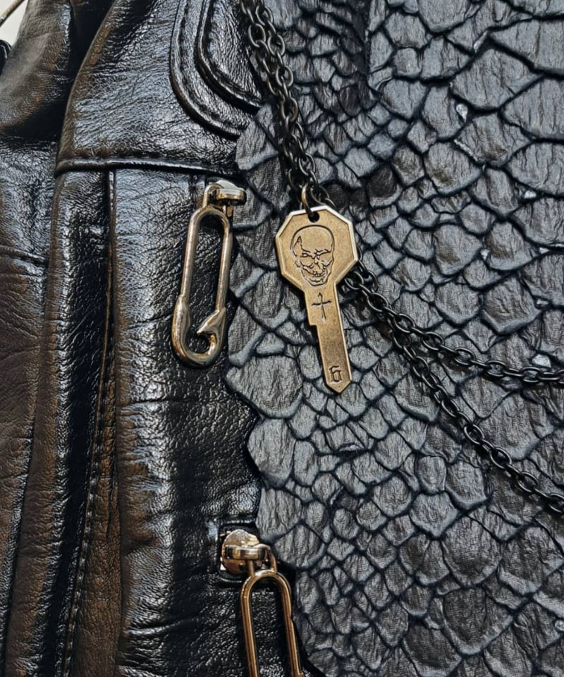 h.NAOTO/エイチ・ナオト dragon leather shoulder bag | A