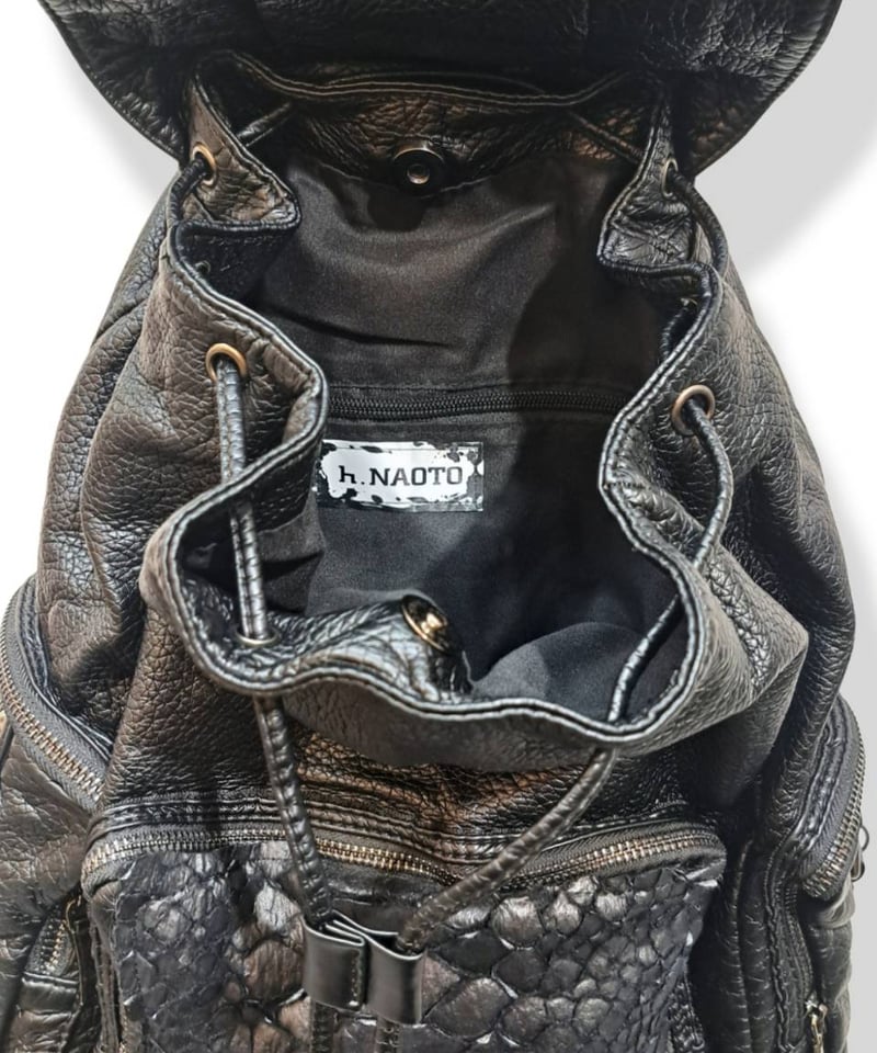 【極美品】NAOTO ナオト ピサック 38 NAOTO SATOH スクエアボディバッグ レザー（ボディバッグ/ウエスト