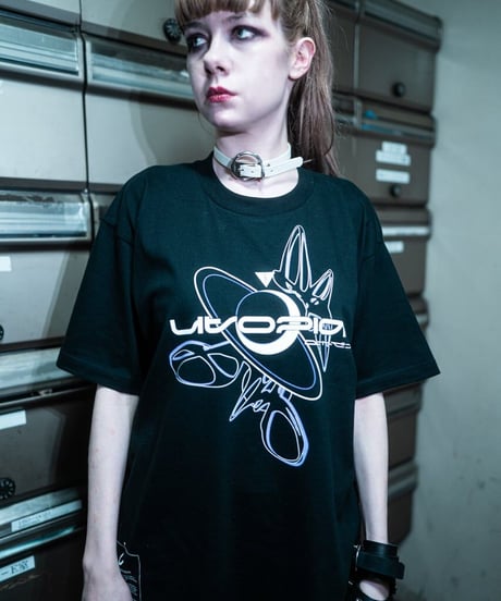 D/3/ディースリー　C2×D/3 ユートピア　ビッグTシャツ